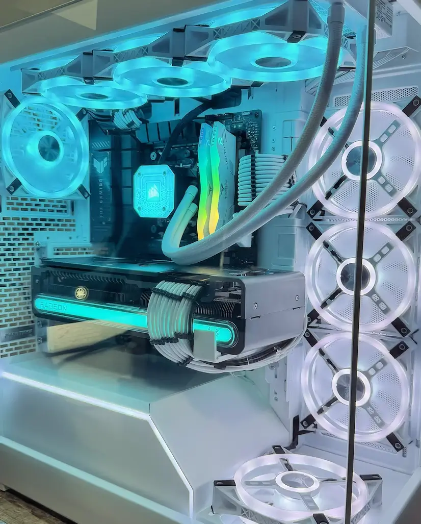 Montaje Gaming PC Phanteks Club de Golf